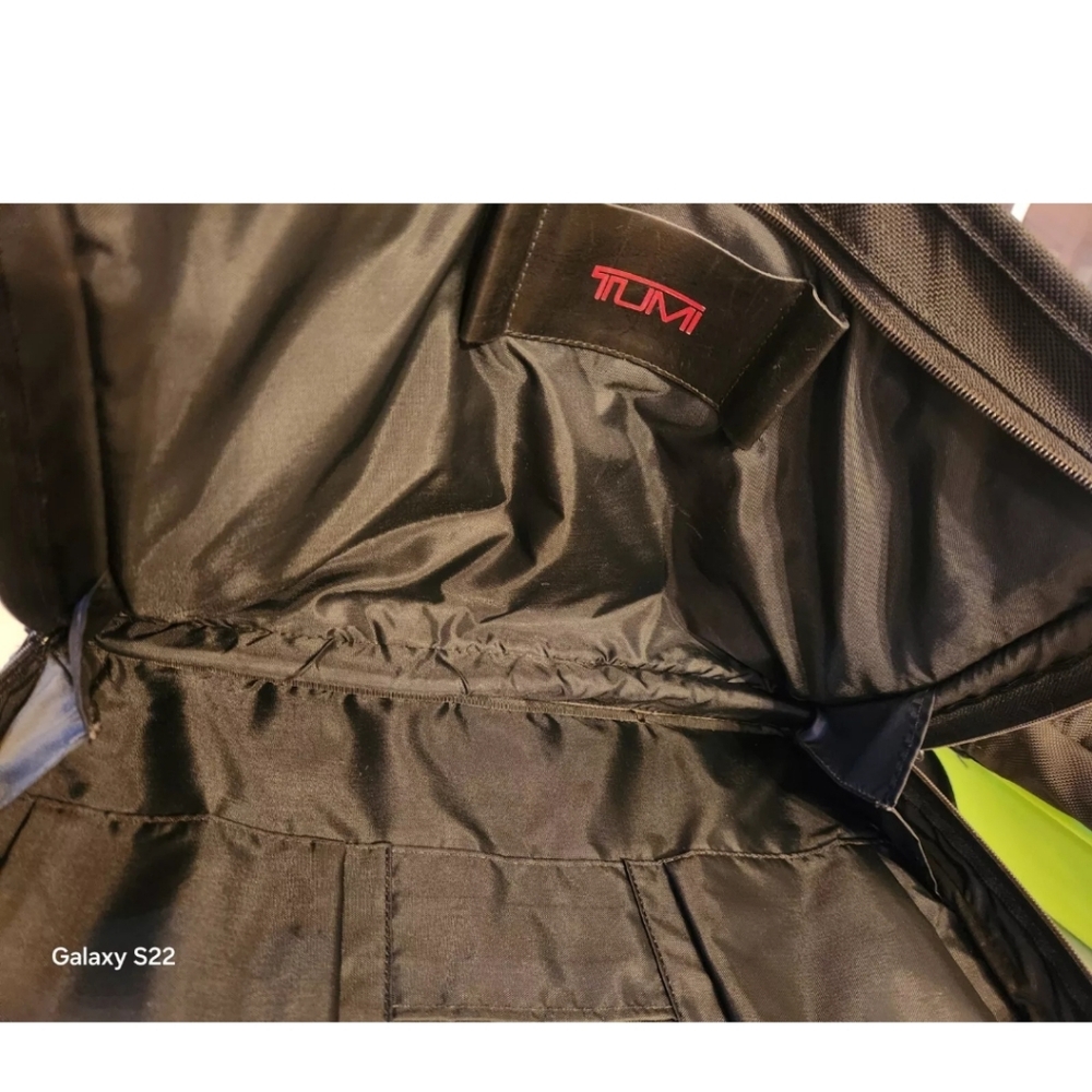 Tumi Expandable Nylon Laptop Computer Business Br… - image 7